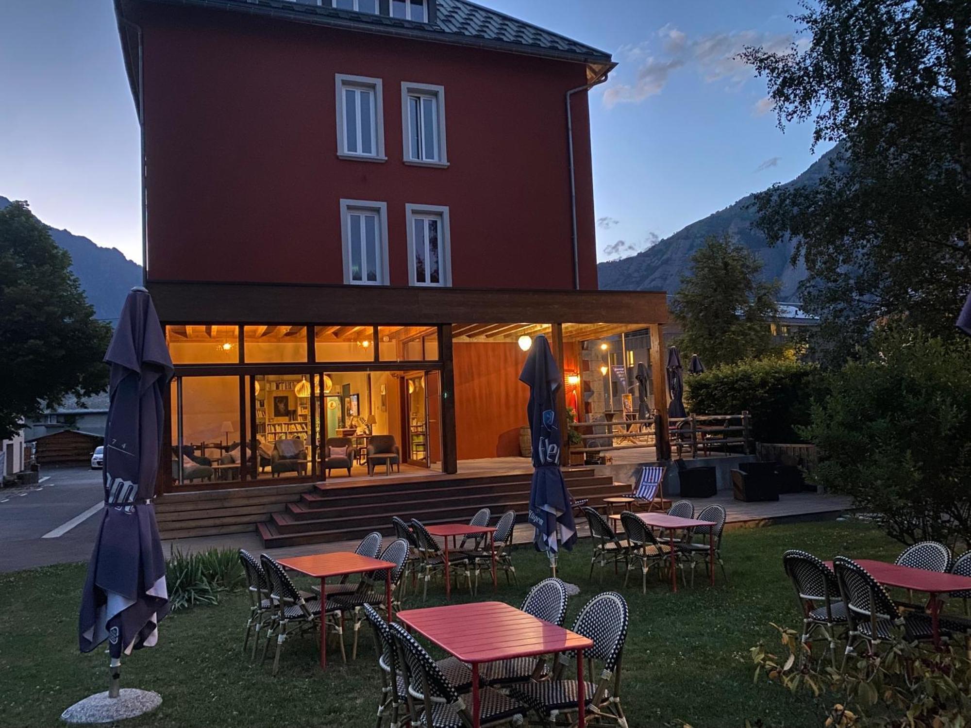 Hotel Oberland Le Bourg-dʼOisans Zewnętrze zdjęcie